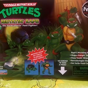 Teenage mutant ninja turtle Rafael